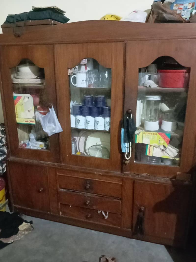 3 portion Showcase 1