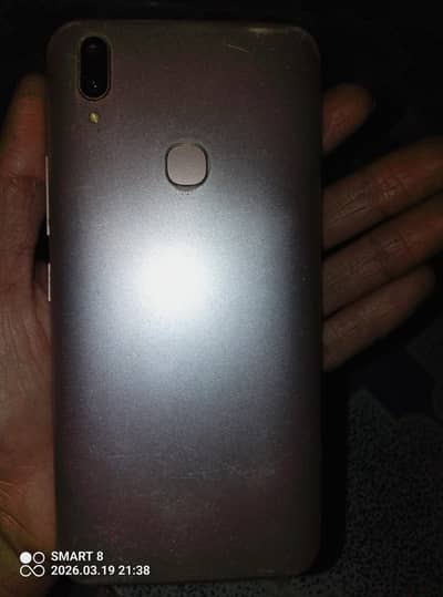 vivo phone for sale one hand use condition normal h fault nai h