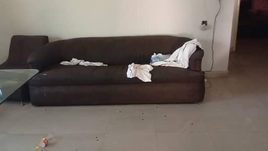 used sofa h Baki sab thk h