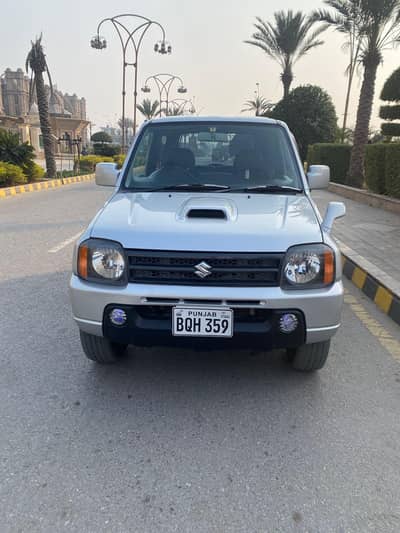 suzuki jimny in new condition model 2011 import 2016