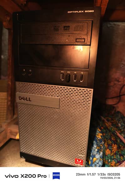 i7 4the gen with 22 inch led monitor