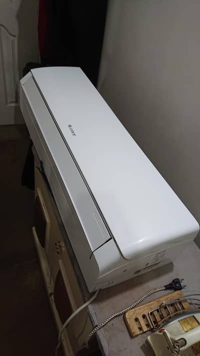 GREE Split AC 1.5 TON Pular Series (Inverter) 4 months Used Only