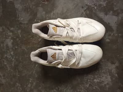 adidas sport shoes good condition