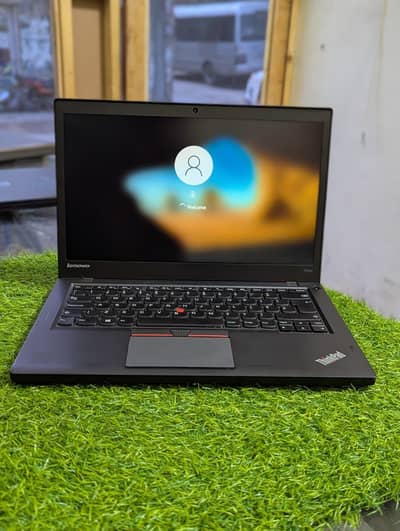 i7 5th generation RAM 4gb HHD 500gb condition 10 by 10