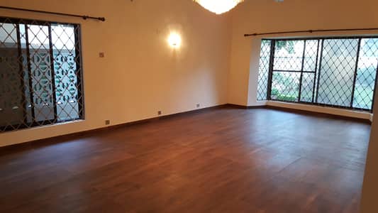 HOUSE FOR RENT IN F-7