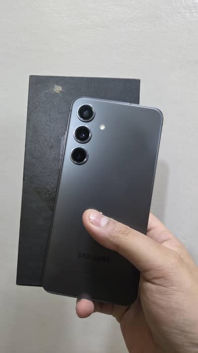 samsung galaxy s24 with box approved 8/128