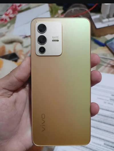 box charger sat ha 12 ram  256 gb storag