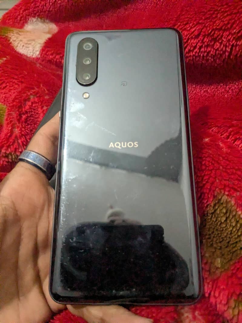 Aquos Zero 5g Basic 0