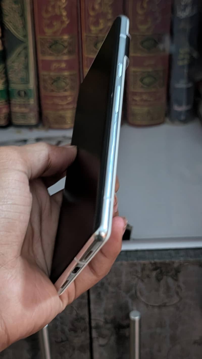 GOOGLE PIXEL 6 PRO 1