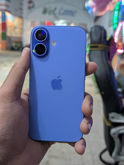 iphone 16 Blue