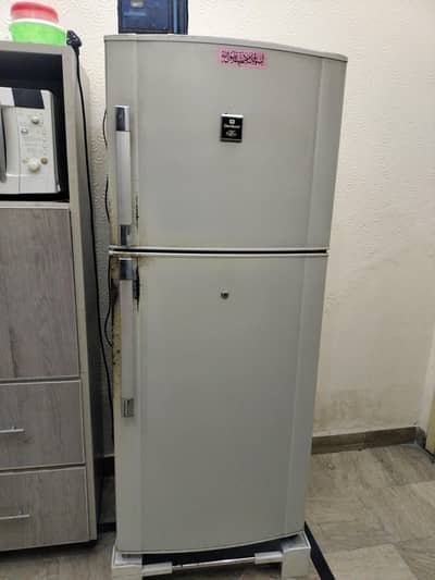 Dawlance defrost refrigerator