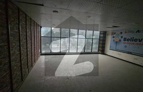 1 Kanal Commercial Building