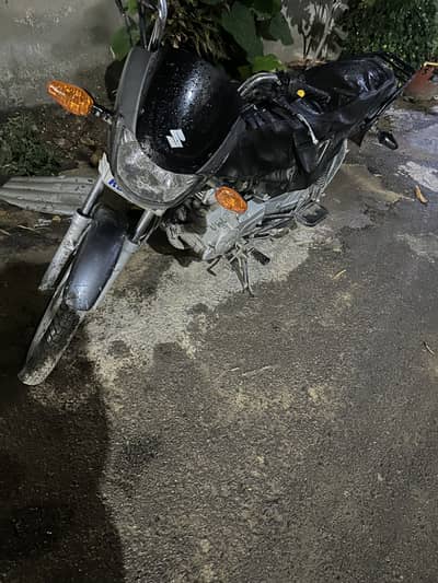 Suzuki gds 110 model 2016 grey colour