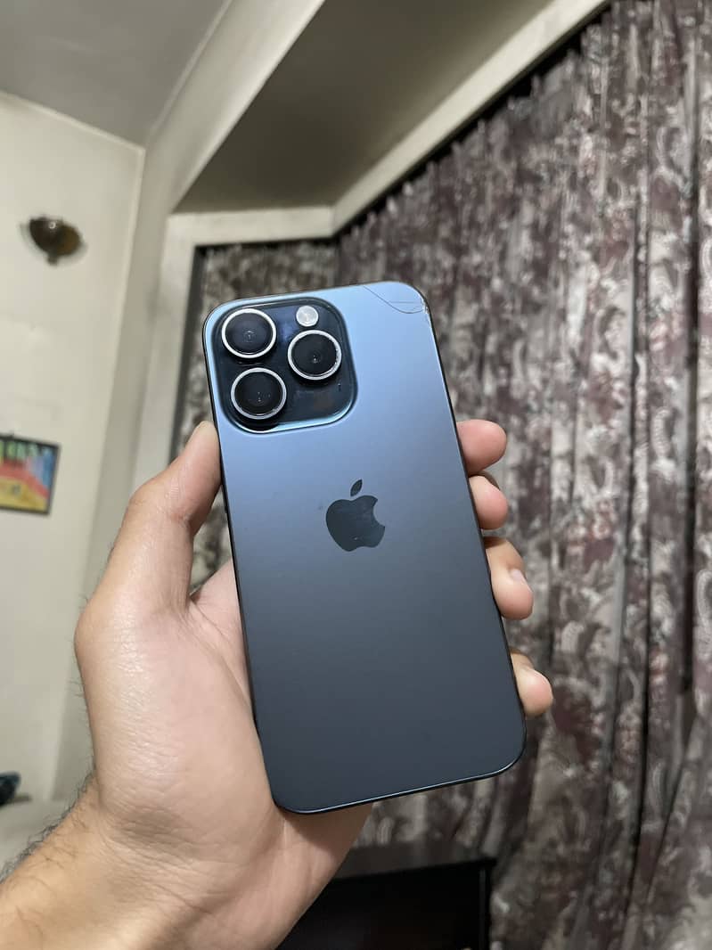 Iphone 15 pro 0