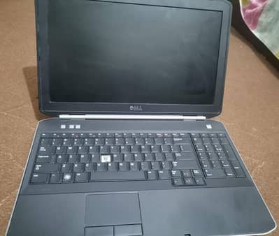 SELLING DELL LAPTOP 10/9 CONDITION BEST FOR DAILY USE