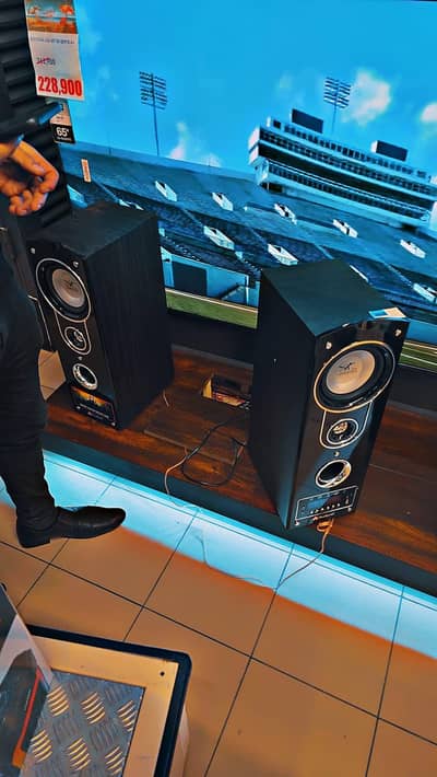 sound bar signature and audionic tower speaker