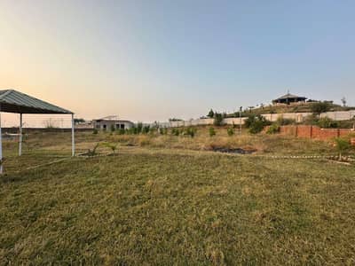 Land For sale 5 mins Away From Bahria phase 8 Extension