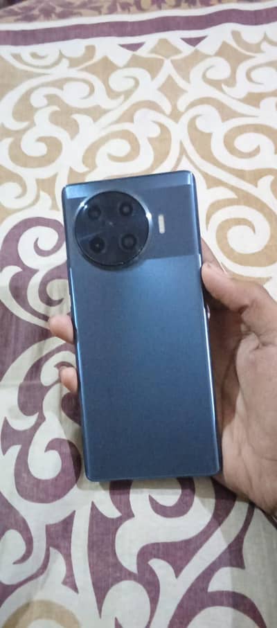 Tecno Spark 20 Pro Plus