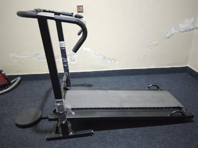 Treadmill 27 rollers, almost new