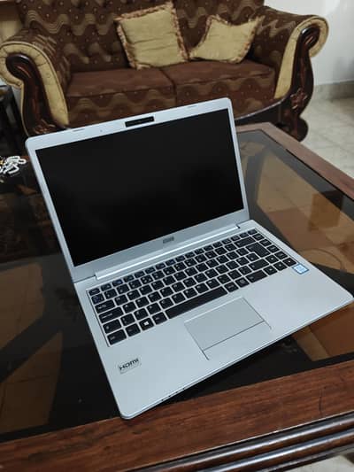 i5 8th Gen - 8 GB Ram / 128 GB SSD - Stone Laptop - 9.5/10 Condition