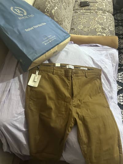 100% new untouched ROYAL TAG chinos 40 waist selling due to size issue