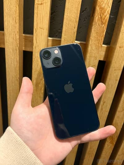 iPhone 13 128GB (LLA Model) – Factory Unlocked