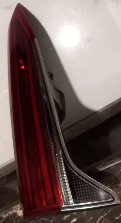 Toyota fortuner  (NX 200)