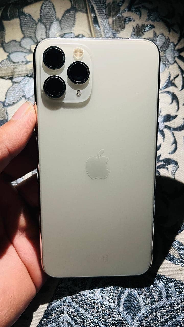 iPhone 11 Pro 0