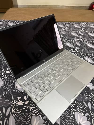 HP Pavillion 15