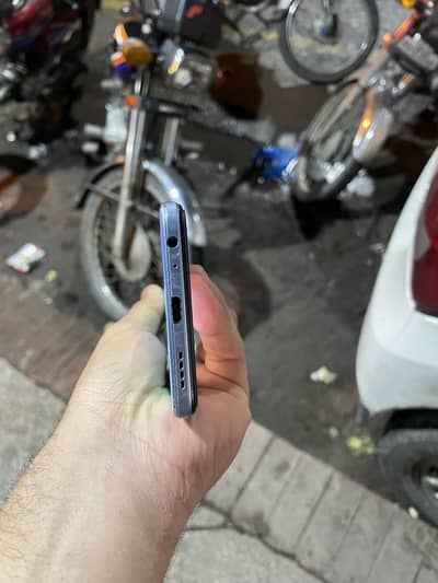 Vivo y33s pta approved 8+128