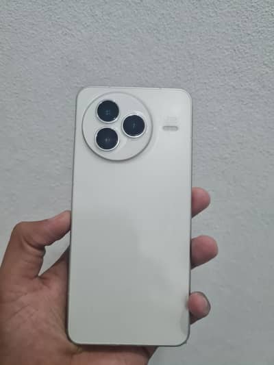 Xiaomi Civi 5 pro 12/256 CN Variant