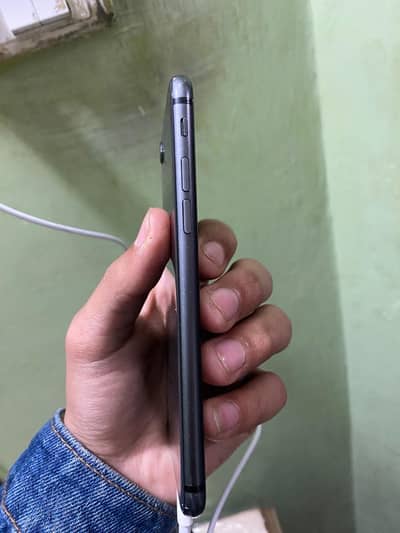 Iphone 8 non pta Total genuine