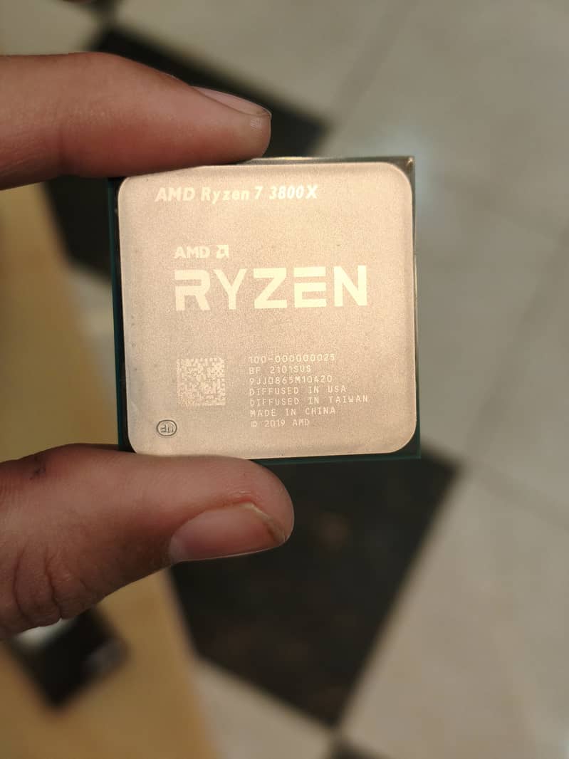 Ryzen 3800X AMD CPU Processor 1