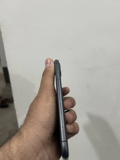 iPhone 11  99 battery health original