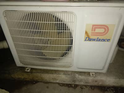 1 Ton Non Inverter Dawlance AC for sale near Murree Road