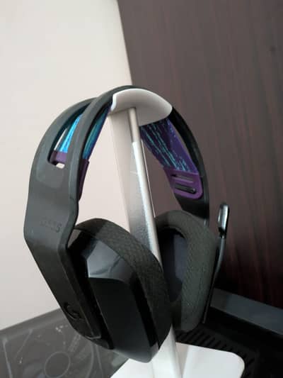 Logitech G535 lightspeed wireless gaming headset for sell