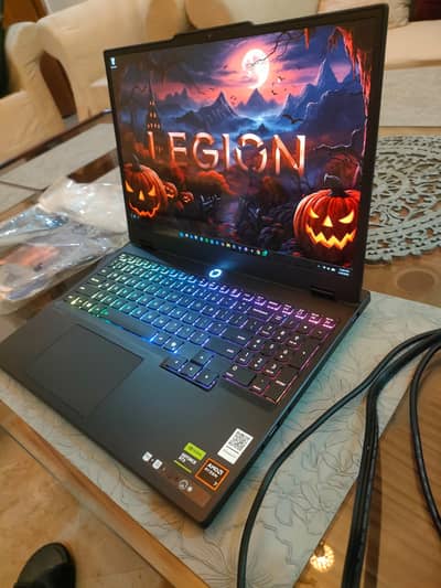 Legion 5 Ryzen 7, RTX 5060, 165 Hz 2.5k Oled