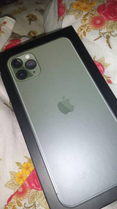 Iphonre 11 pro max on sale