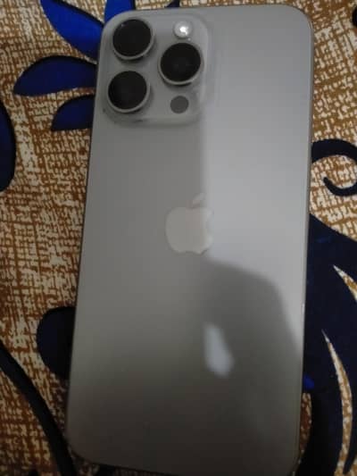 iPhone 15 pro max 256 gb