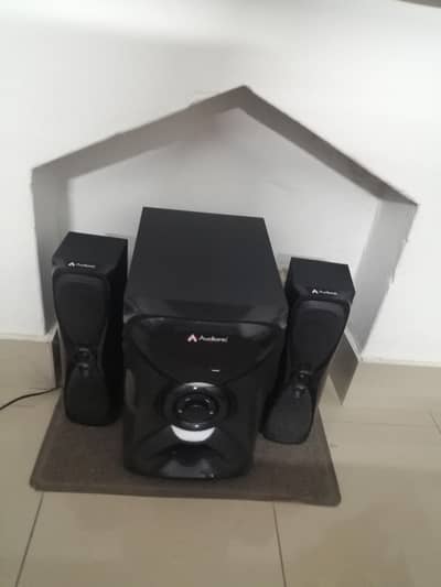 Audionic speakers