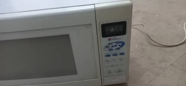 Dawlence 42 litre microwave oven