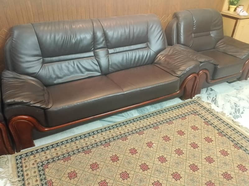 leatherite sofa set 1