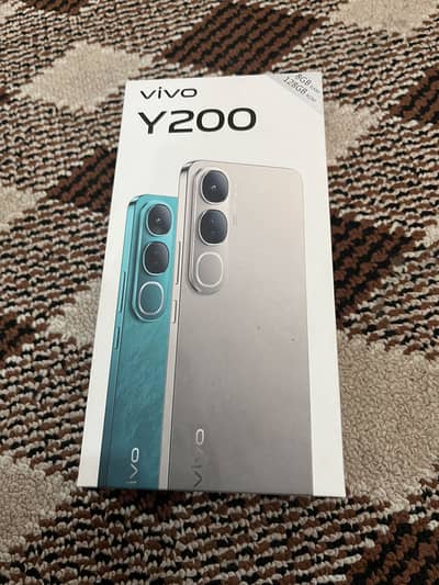 8+8 256 gb brand new condition