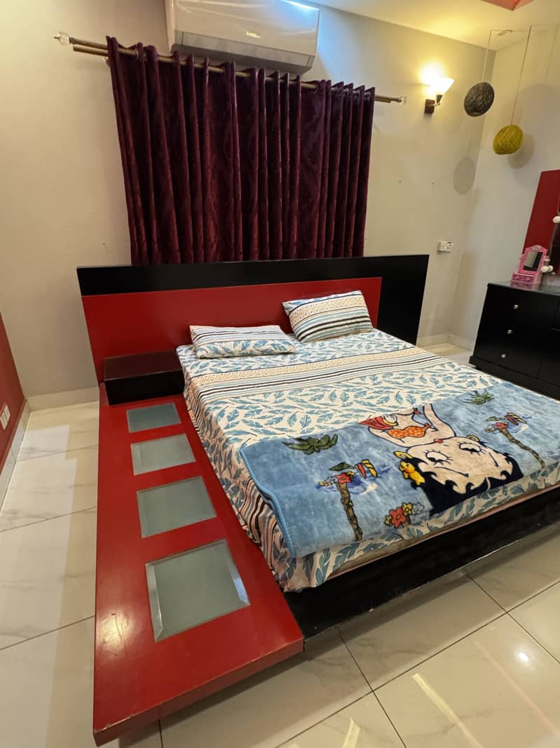 Complete master bed 11