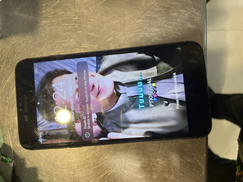 IPhone 7plus with box 1