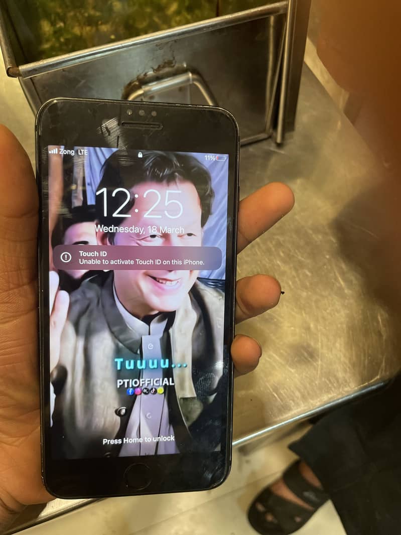 IPhone 7plus with box 3