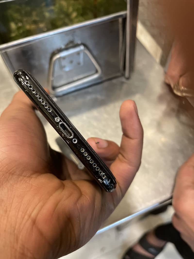 IPhone 7plus with box 4