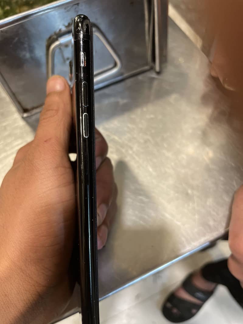 IPhone 7plus with box 5