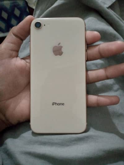 iphone 8 panal change hona ha bas