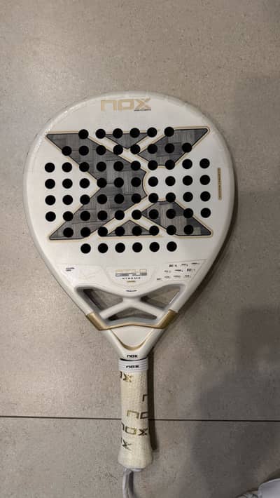 Nox At10 12k Padel racket